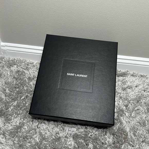 Saint Laurent OPYUM PATENT LEATHER HEELS with Gold hardware size 40EU - Picture 12 of 16